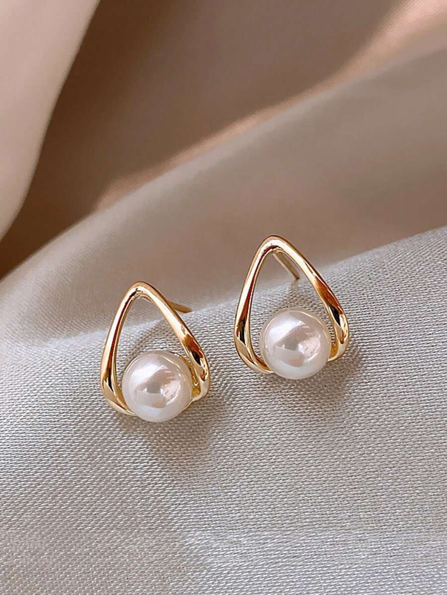 Pendientes Dorados con Perla Elegance