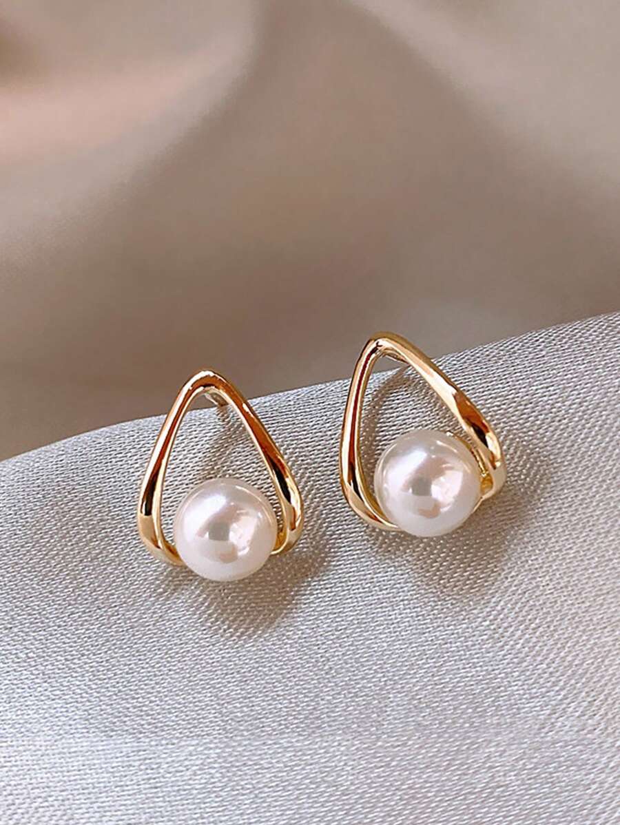 Pendientes Dorados con Perla Elegance